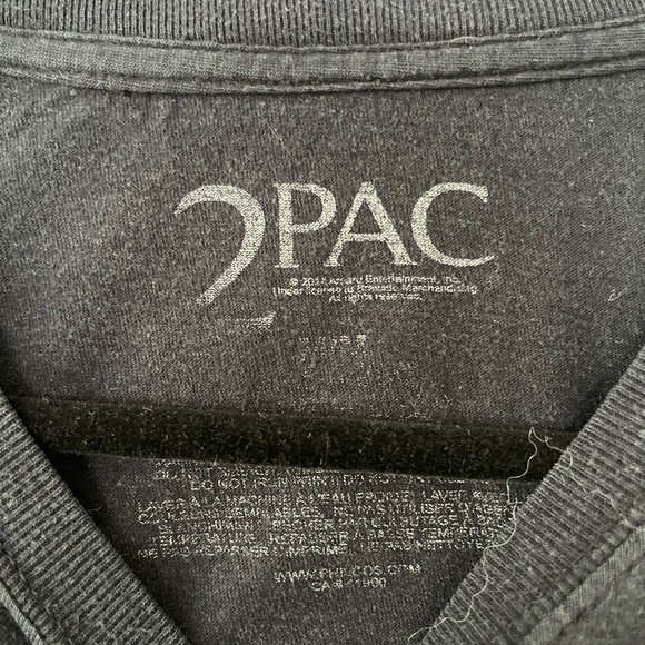 Vintage Cropped Tupac Tee - Picture 2 of 4
